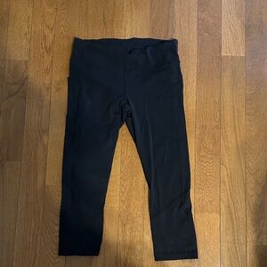 lululemon athletica black capri leggings
